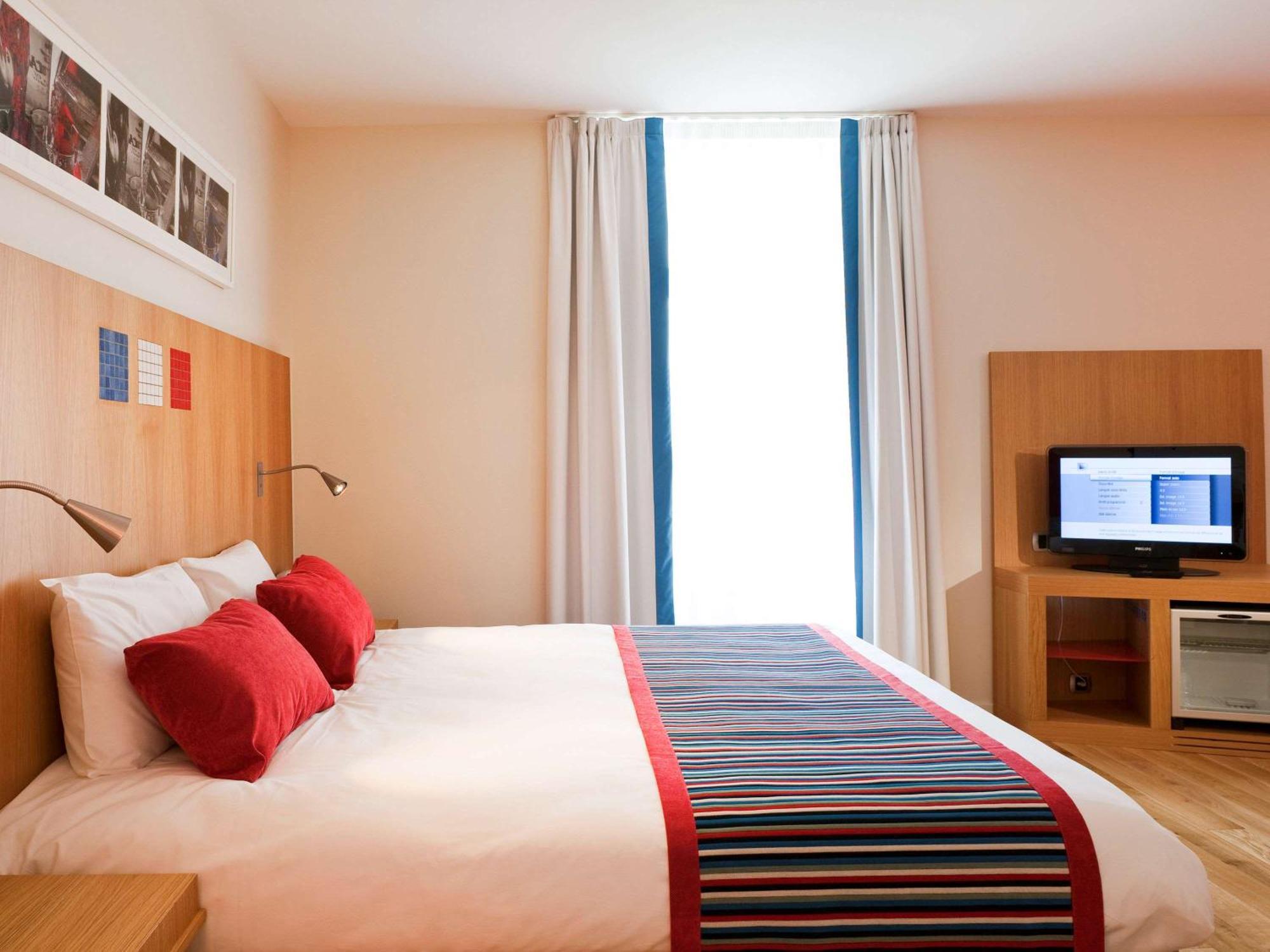 Hotel Mercure Vittel Exterior photo